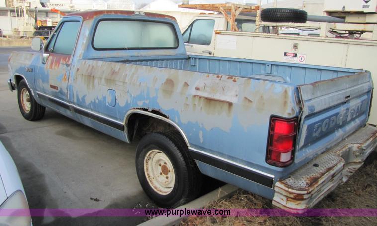 image for item 5155 1988 Dodge Ram D-100 pickup truck