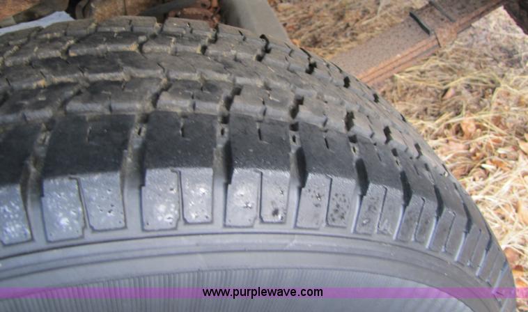 image for item 5155 1988 Dodge Ram D-100 pickup truck