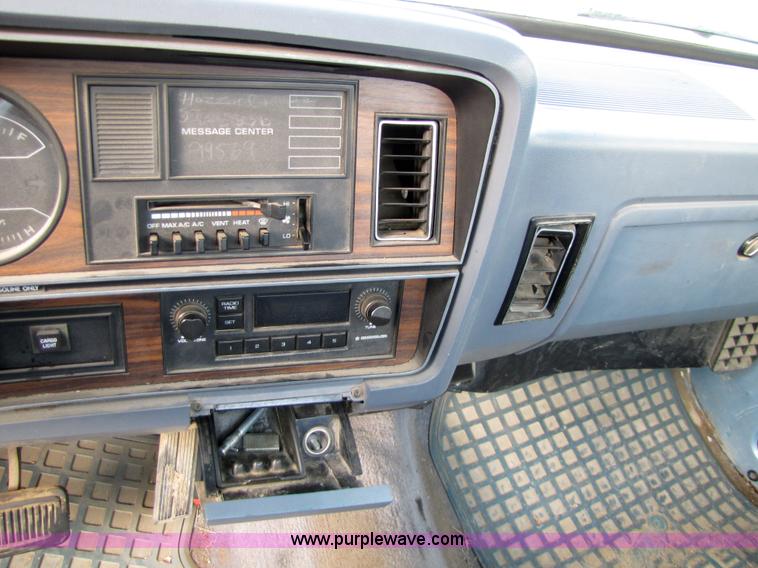 image for item 5155 1988 Dodge Ram D-100 pickup truck
