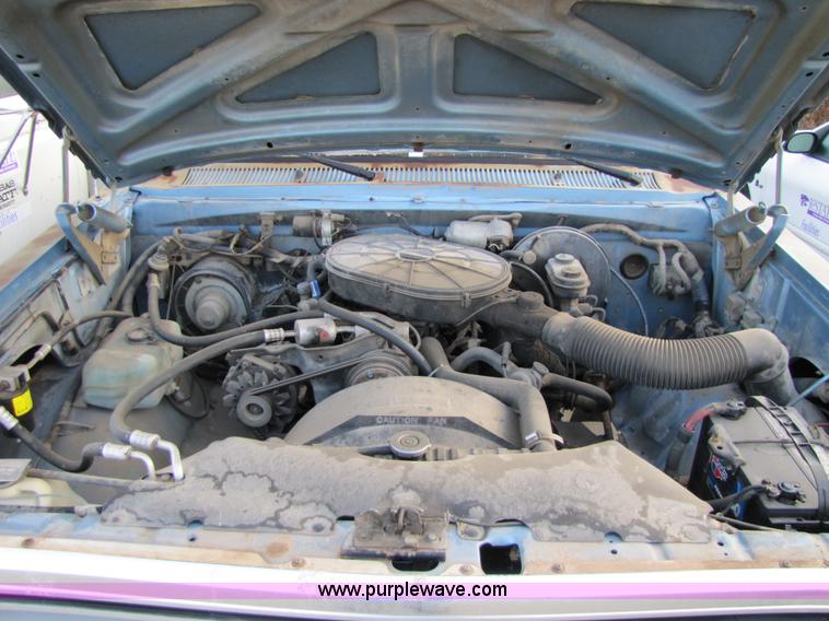 image for item 5155 1988 Dodge Ram D-100 pickup truck