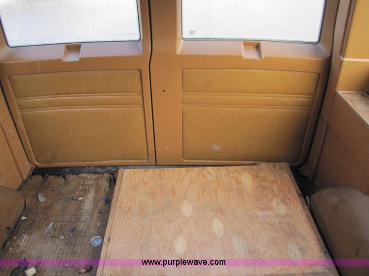 image for item 5157 1989 Chevrolet Astro Van CS safari van