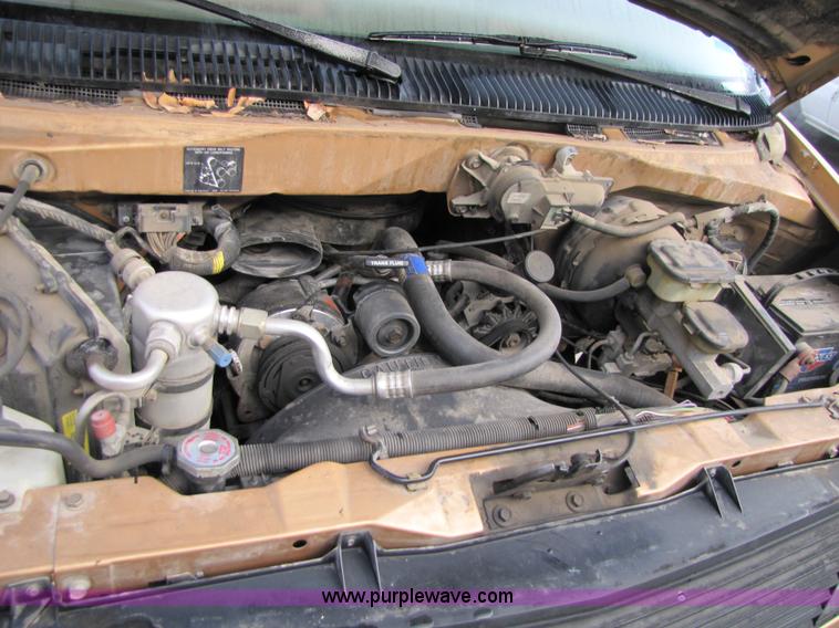 image for item 5157 1989 Chevrolet Astro Van CS safari van