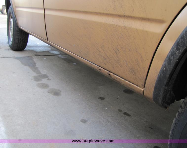 image for item 5157 1989 Chevrolet Astro Van CS safari van