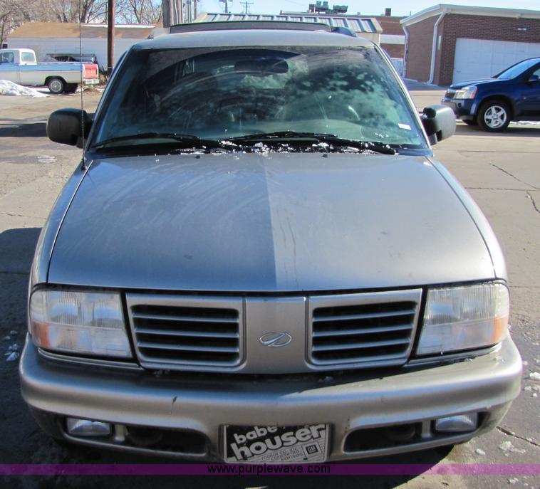 image for item 5180 2000 Oldsmobile Bravada SmartTrak SUV