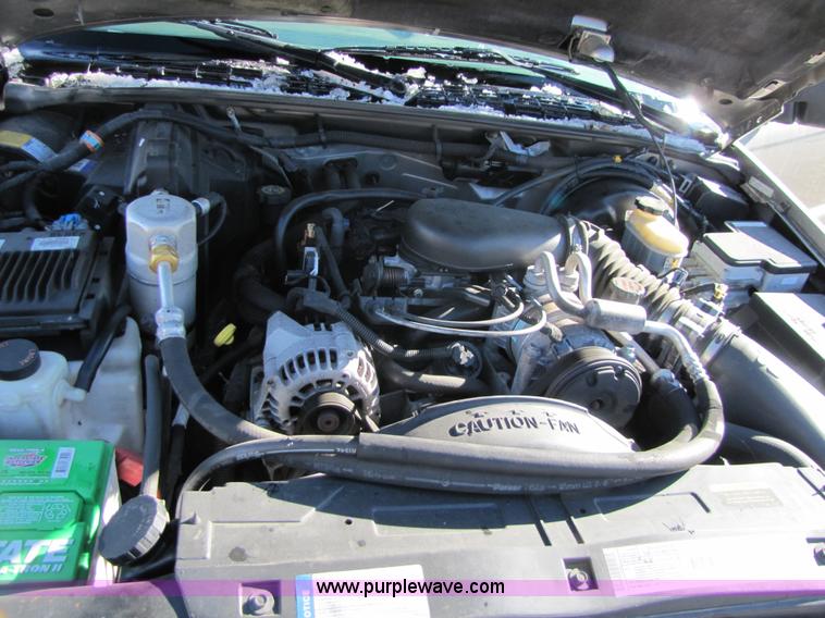 image for item 5180 2000 Oldsmobile Bravada SmartTrak SUV