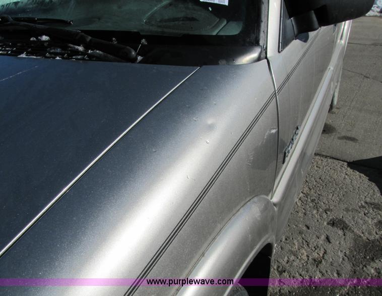 image for item 5180 2000 Oldsmobile Bravada SmartTrak SUV