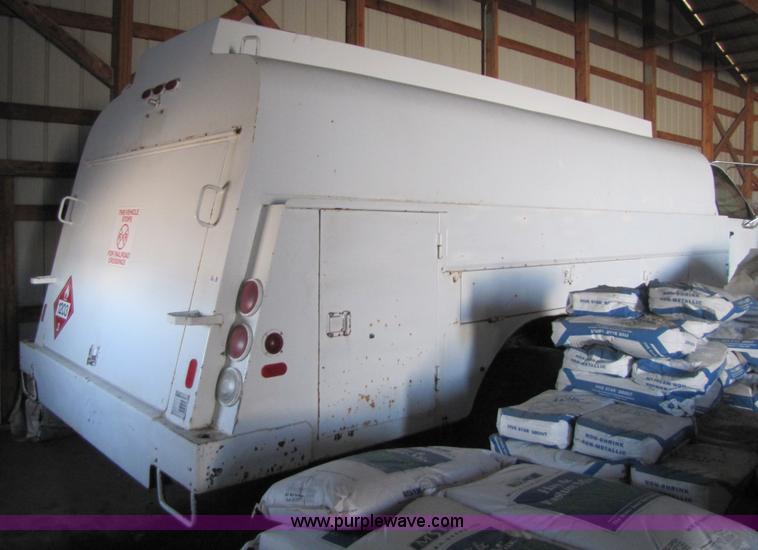 image for item 5310 1991 Progress 80XT 2300 steel tank truck bed
