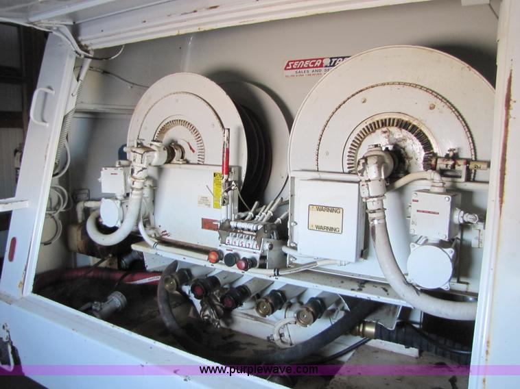 image for item 5310 1991 Progress 80XT 2300 steel tank truck bed