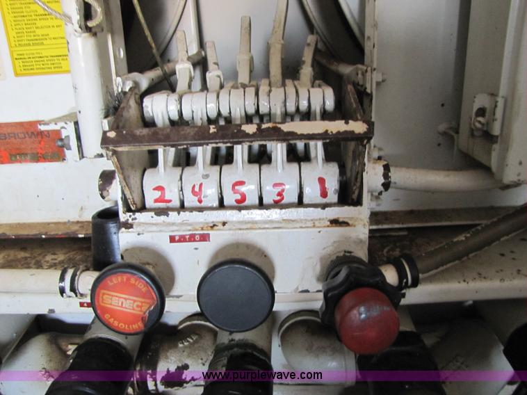 image for item 5310 1991 Progress 80XT 2300 steel tank truck bed