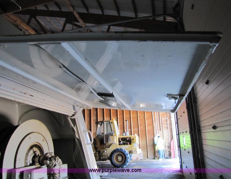 image for item 5310 1991 Progress 80XT 2300 steel tank truck bed