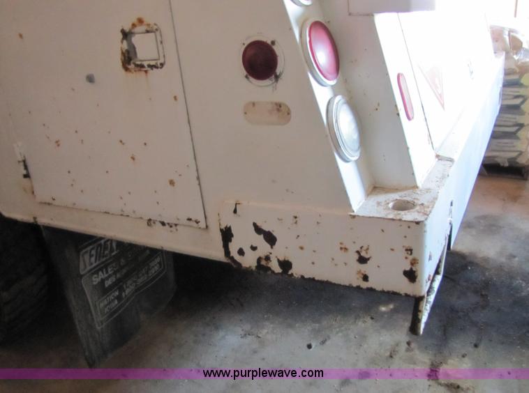 image for item 5310 1991 Progress 80XT 2300 steel tank truck bed