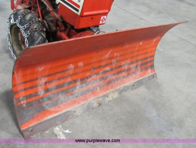 Gravely 526 snow plow in Des Moines, IA Item 5322 sold Purple Wave
