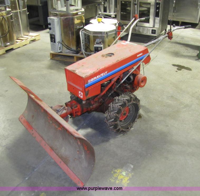 Gravely 5260 snow plow in Des Moines, IA Item 5327 sold Purple Wave