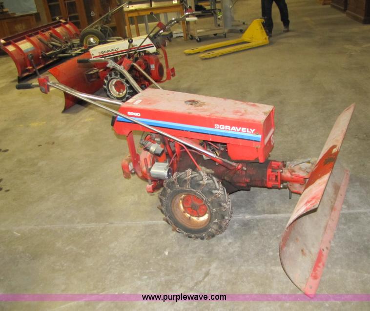 Gravely 5260 snow plow in Des Moines, IA Item 5327 sold Purple Wave