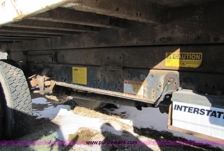 image for item 5352 1992 Ford F700 single axle dump truck
