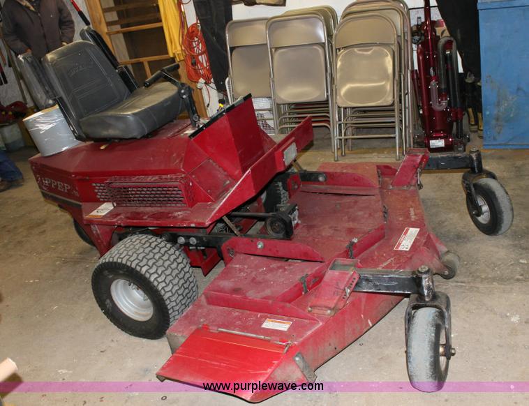 image for item 6104 Zipper 64" riding lawn mower