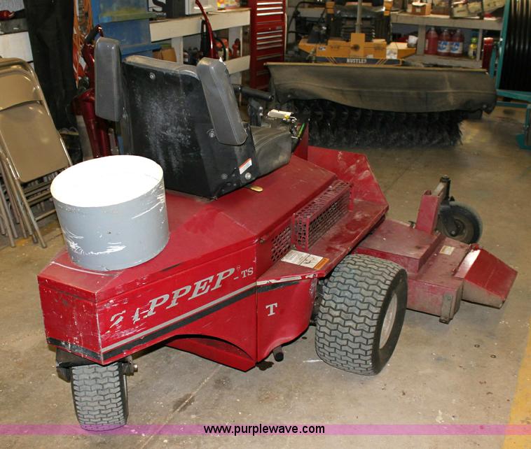 image for item 6104 Zipper 64" riding lawn mower