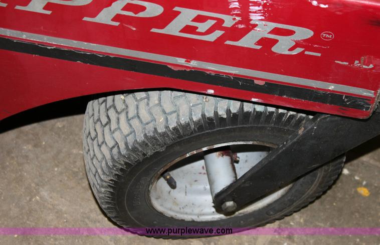 image for item 6104 Zipper 64" riding lawn mower