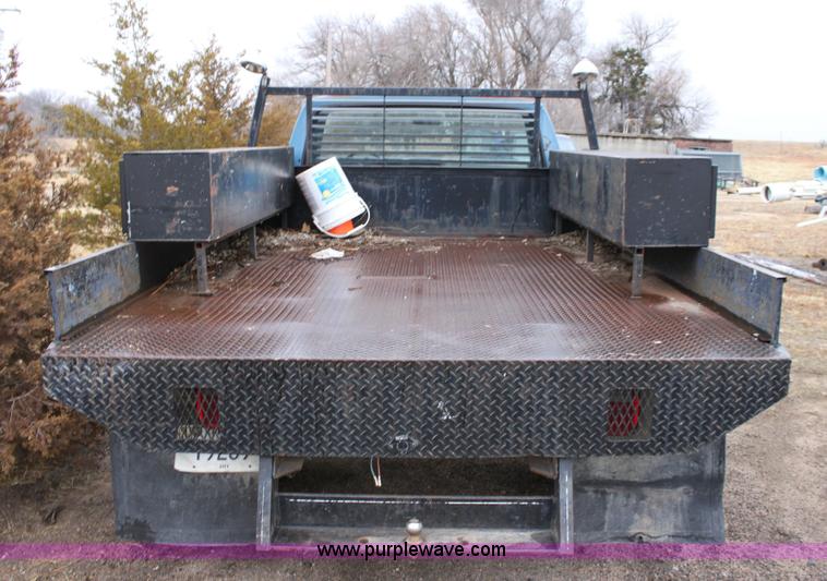 image for item 6105 1982 Ford F350 pickup truck