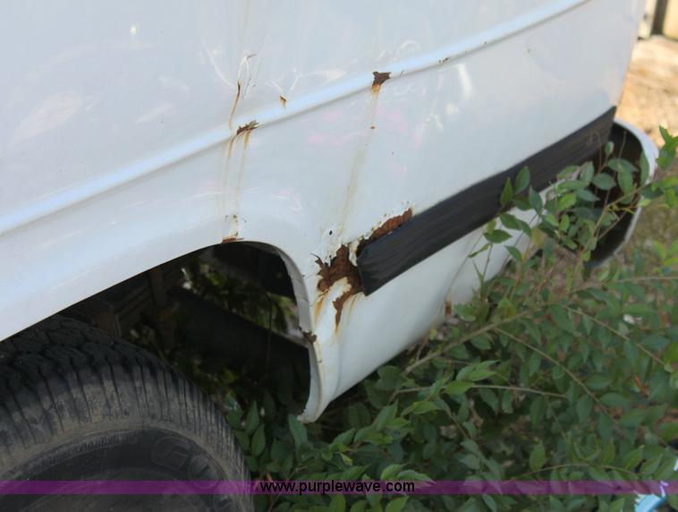 image for item 6173 1993 Chevrolet G20 van