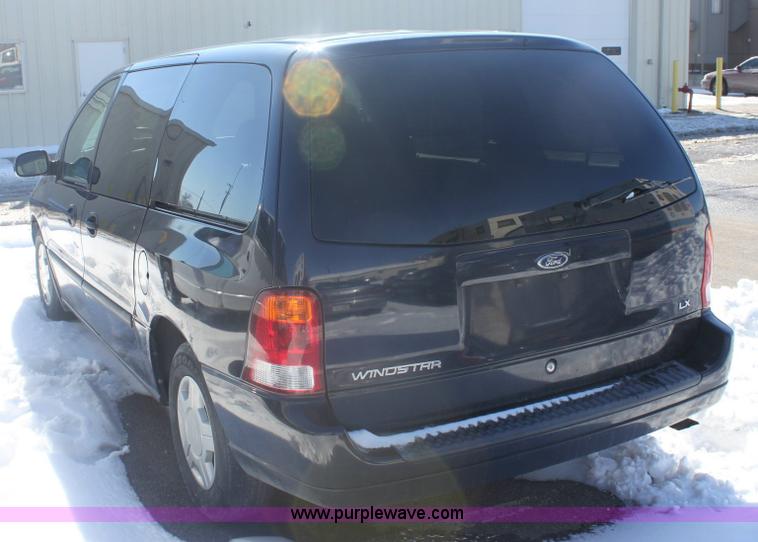 image for item 6485 2003 Ford Windstar van