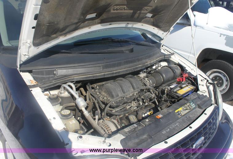 image for item 6485 2003 Ford Windstar van