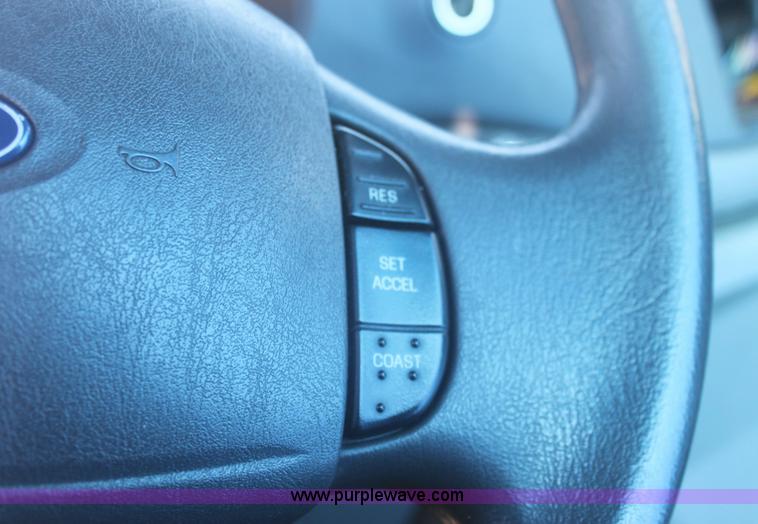 image for item 6487 2003 Ford ambulance cab chassis