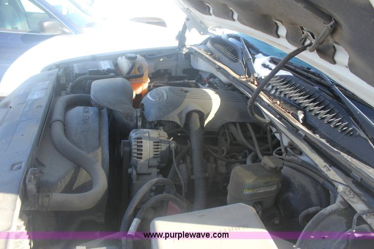 image for item 6488 2002 Chevrolet 1500 pickup truck