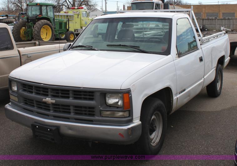 image for item 6489 1997 Chevrolet 1500 pickup truck