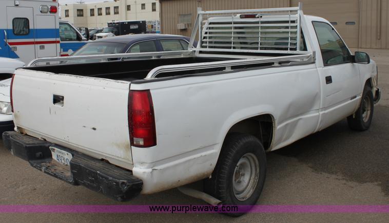 image for item 6489 1997 Chevrolet 1500 pickup truck