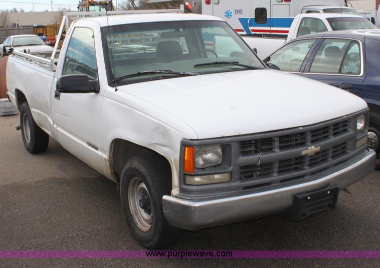 image for item 6489 1997 Chevrolet 1500 pickup truck
