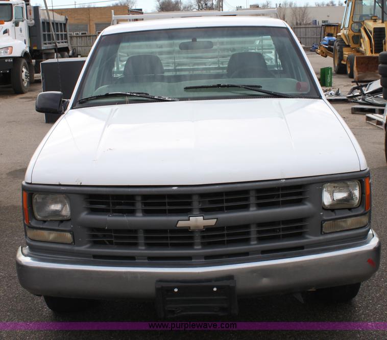 image for item 6489 1997 Chevrolet 1500 pickup truck