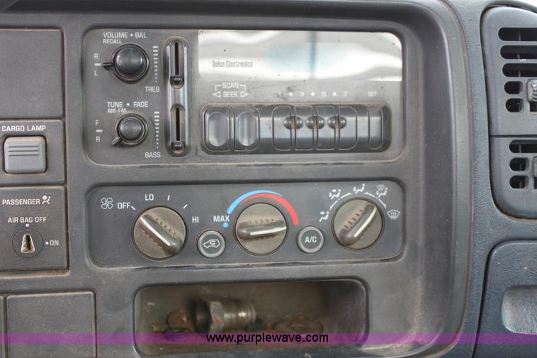 image for item 6489 1997 Chevrolet 1500 pickup truck