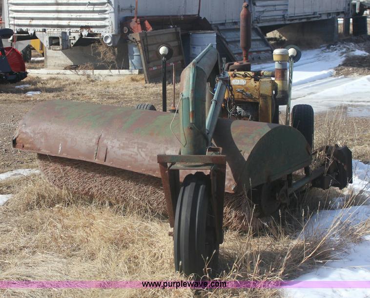 image for item 6495 Little Ford power broom