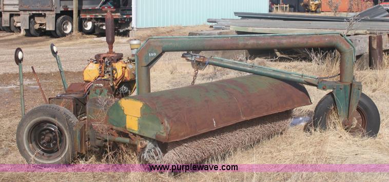 image for item 6495 Little Ford power broom