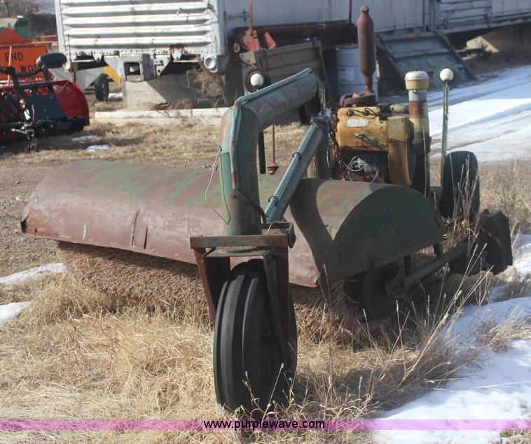 image for item 6495 Little Ford power broom