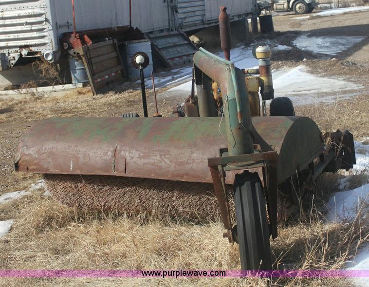 image for item 6495 Little Ford power broom