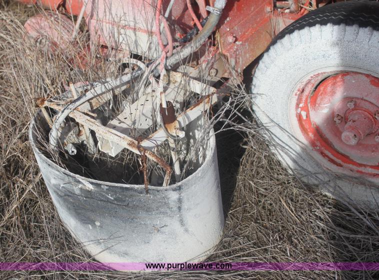 image for item 6496 1965 MB paint striper