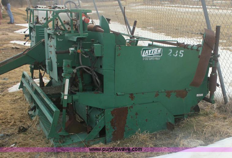 image for item 6498 Layton D-550 super paver