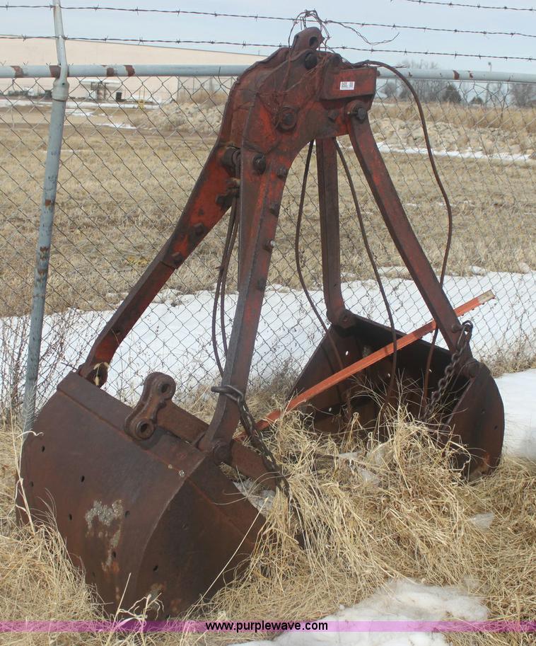 image for item 6499 Clam bucket