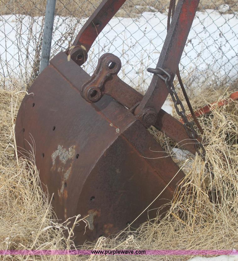 image for item 6499 Clam bucket