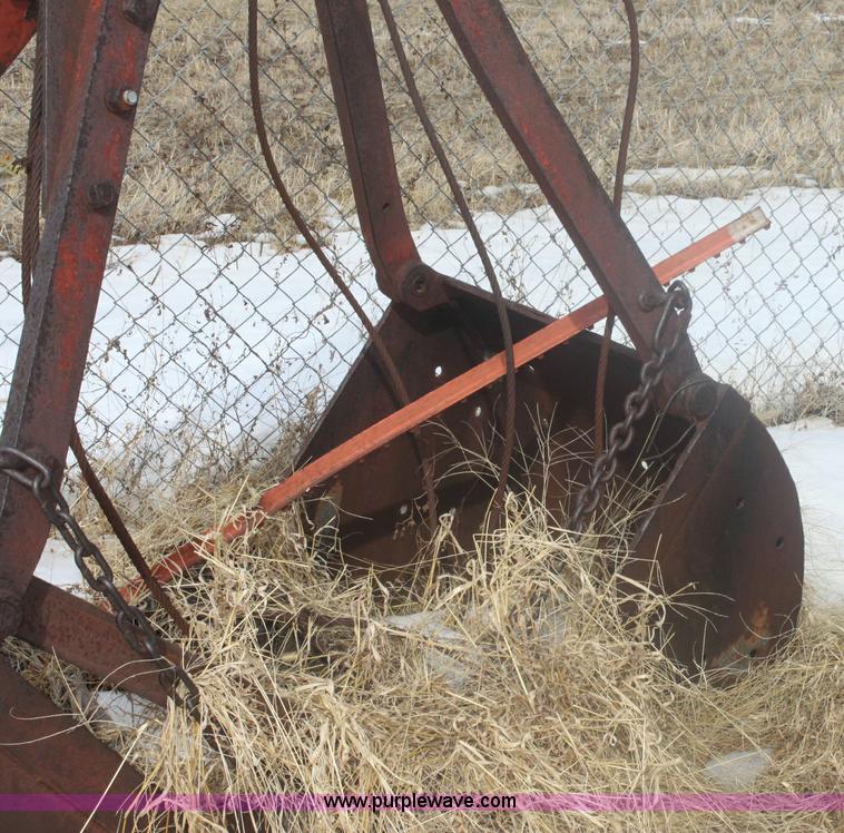 image for item 6499 Clam bucket