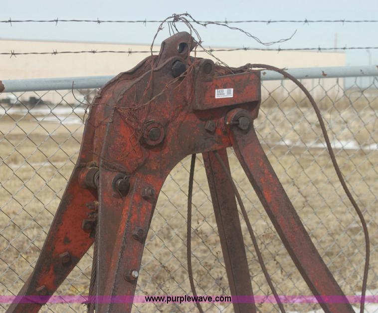 image for item 6499 Clam bucket