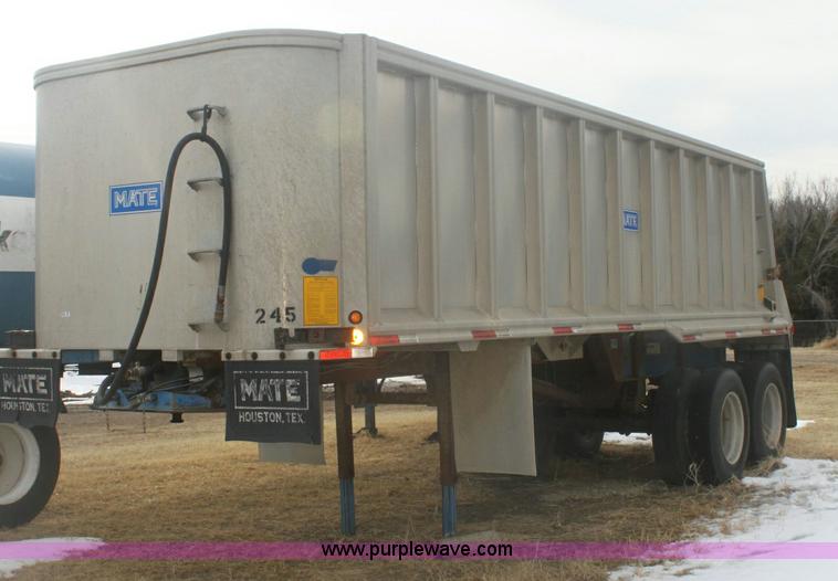 image for item 6500 1991 Mate aluminum dump trailer