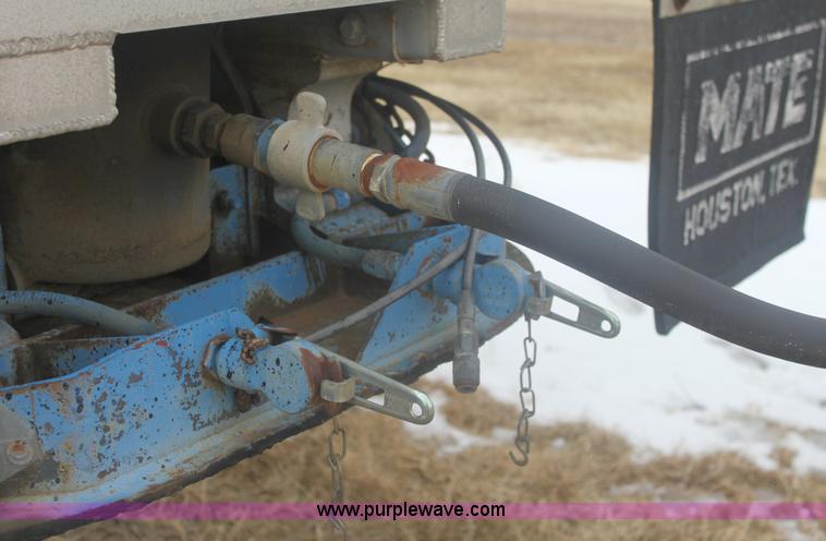 image for item 6500 1991 Mate aluminum dump trailer