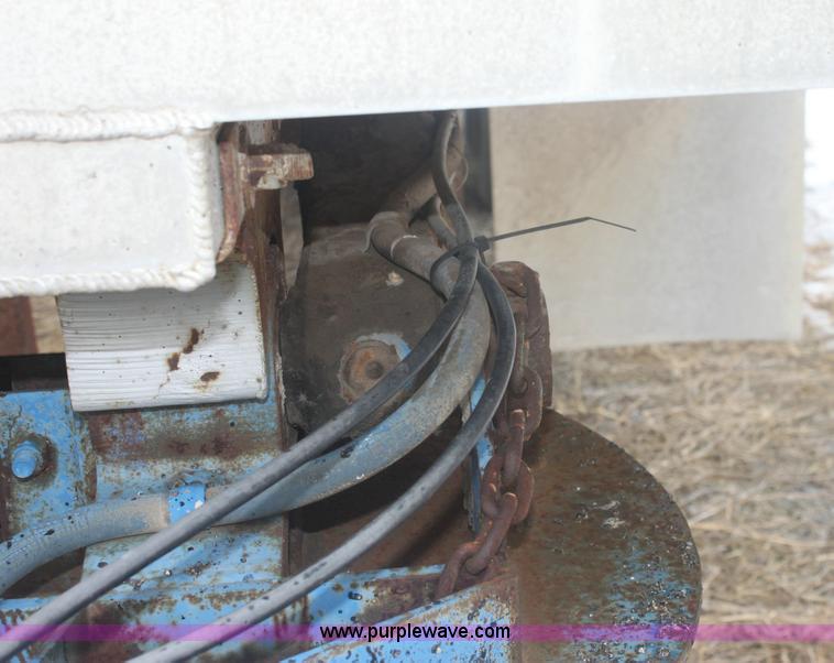 image for item 6500 1991 Mate aluminum dump trailer