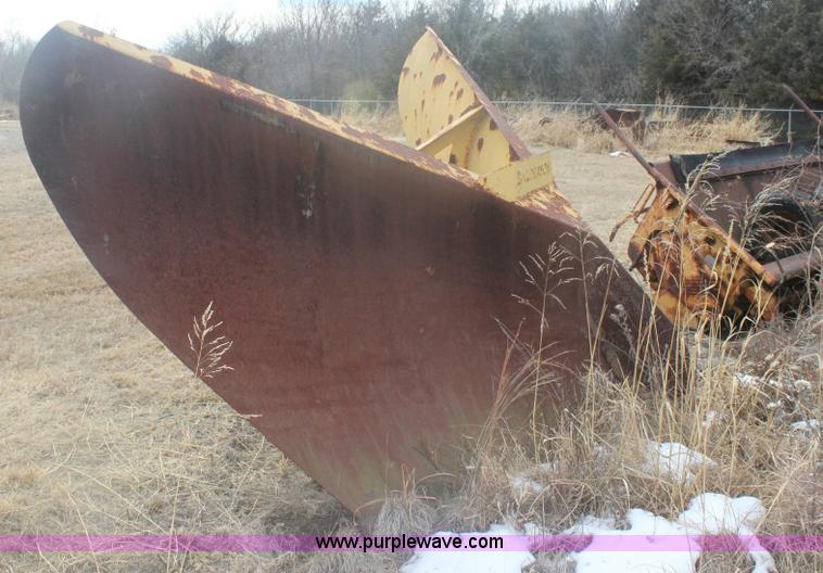 image for item 6501 Balderson BV10 V-blade snowplow