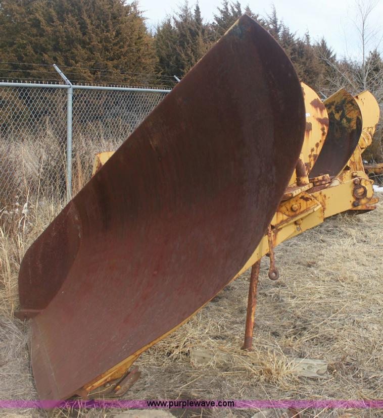 image for item 6501 Balderson BV10 V-blade snowplow