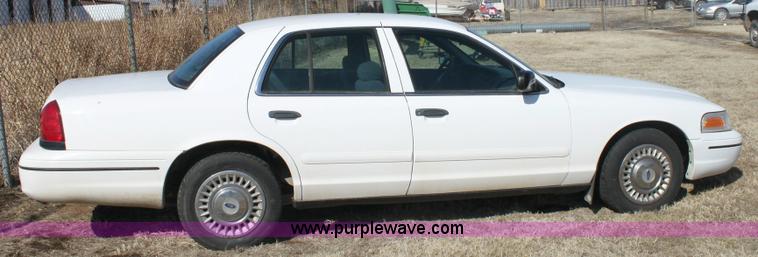 image for item 6506 2000 Ford Crown Victoria Police Interceptor