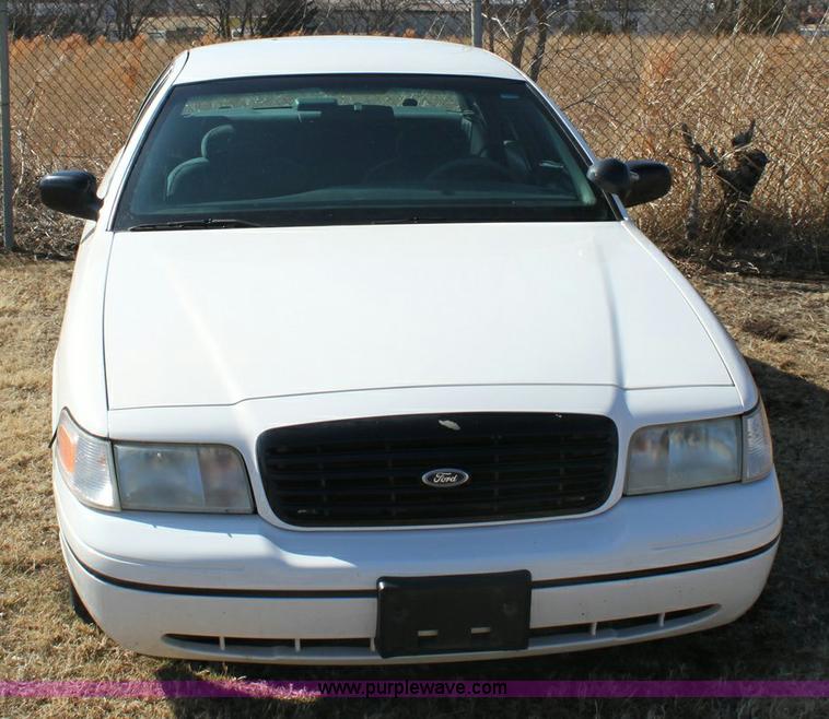 image for item 6506 2000 Ford Crown Victoria Police Interceptor